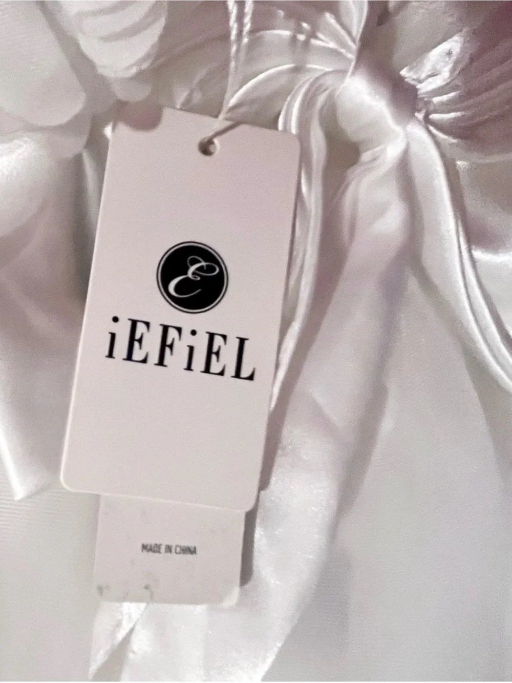 🆕- Lefiel- White Floral Bodice Bow Tulle Dress for Girls. Size: 6